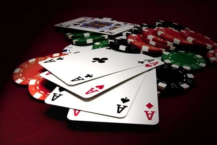 ဘောလုံး Odds တွက်ချက်နည်း အကြောင်း